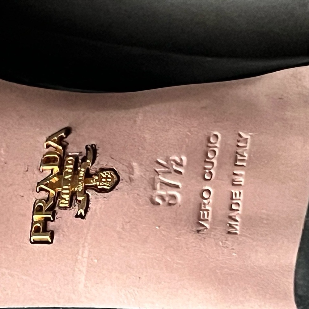 Prada - Picture 11 of 11